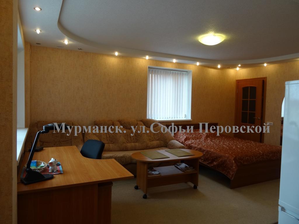 Apartment On Sofi Perovskoy 21 Mourmansk Extérieur photo